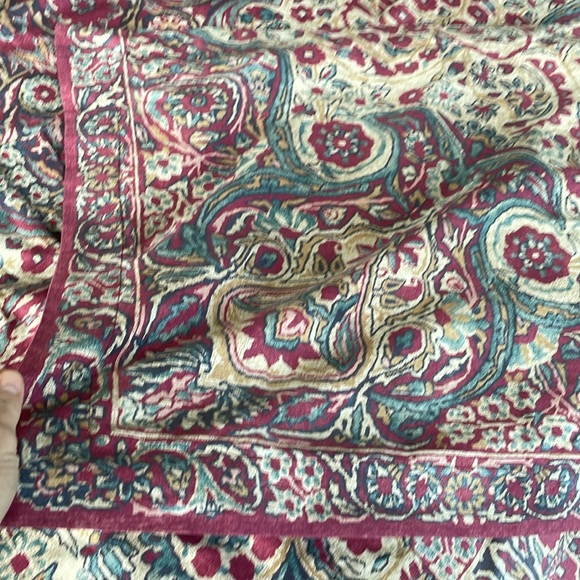 Ralph Laurwn queen size. Bedspread and 2 standard shams - Picture 2 of 3